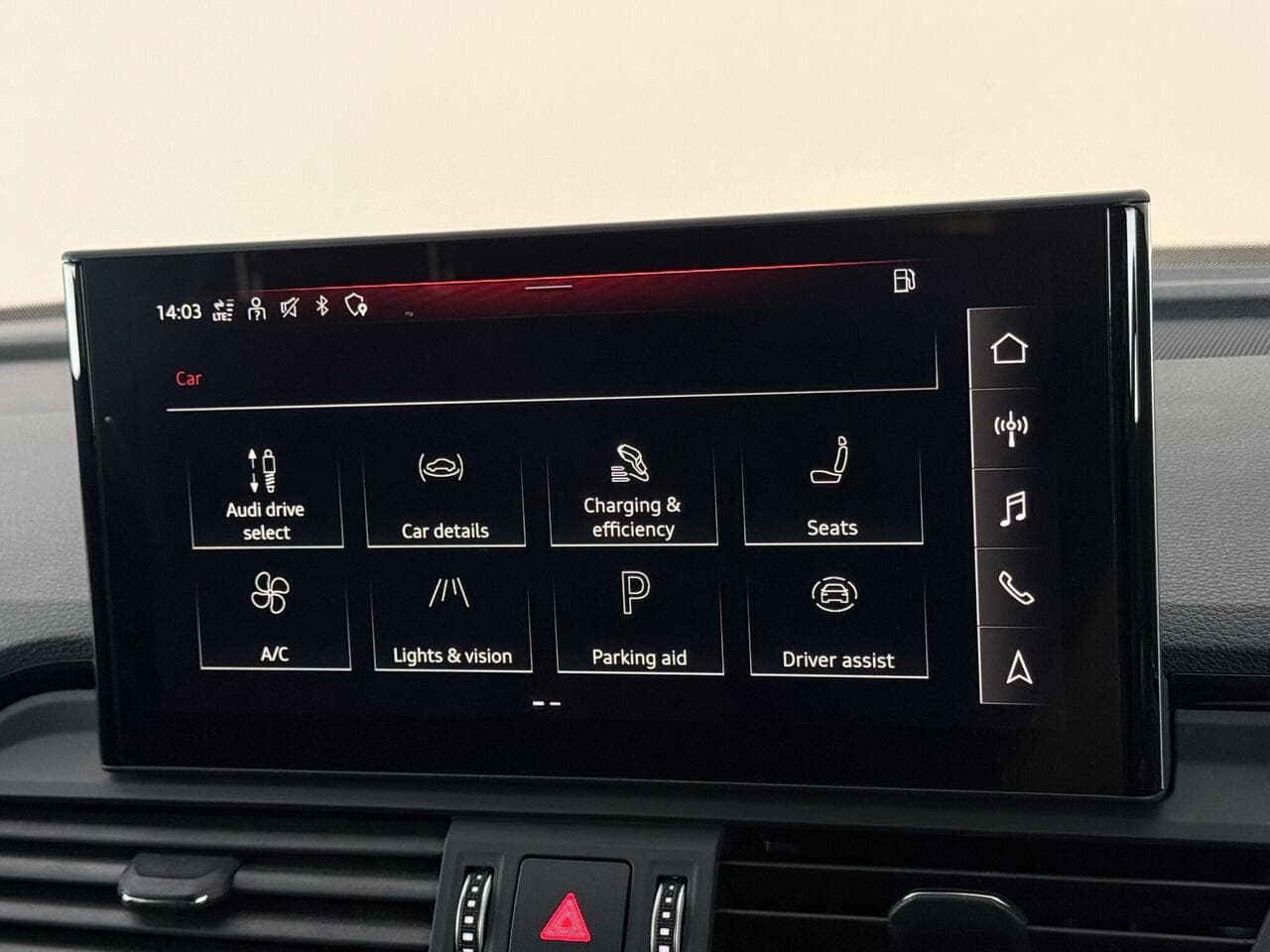 Audi Q5 thumbnail Infotainment System