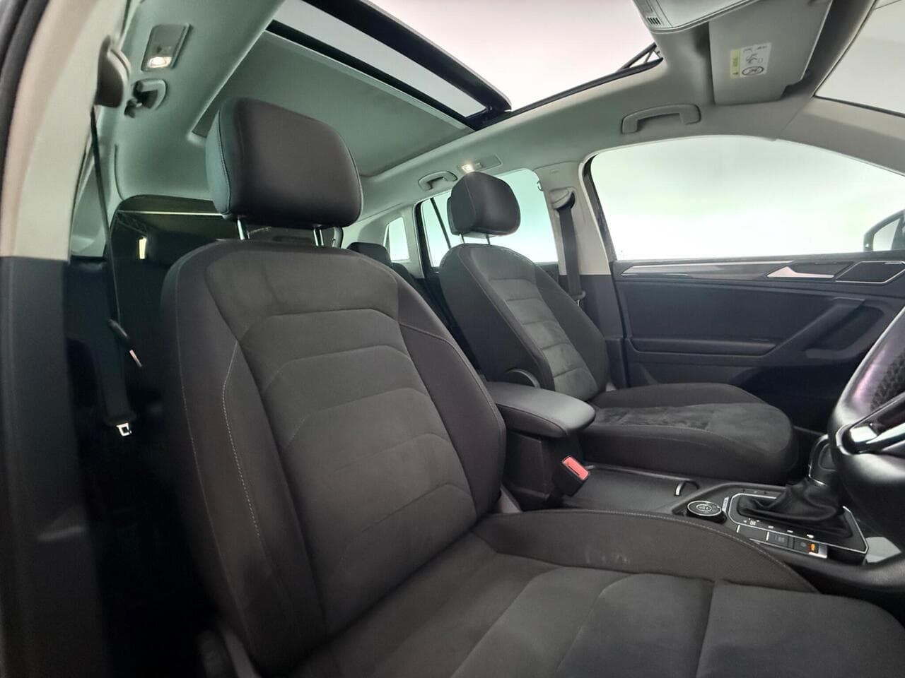Volkswagen Tiguan thumbnail Inconclusive