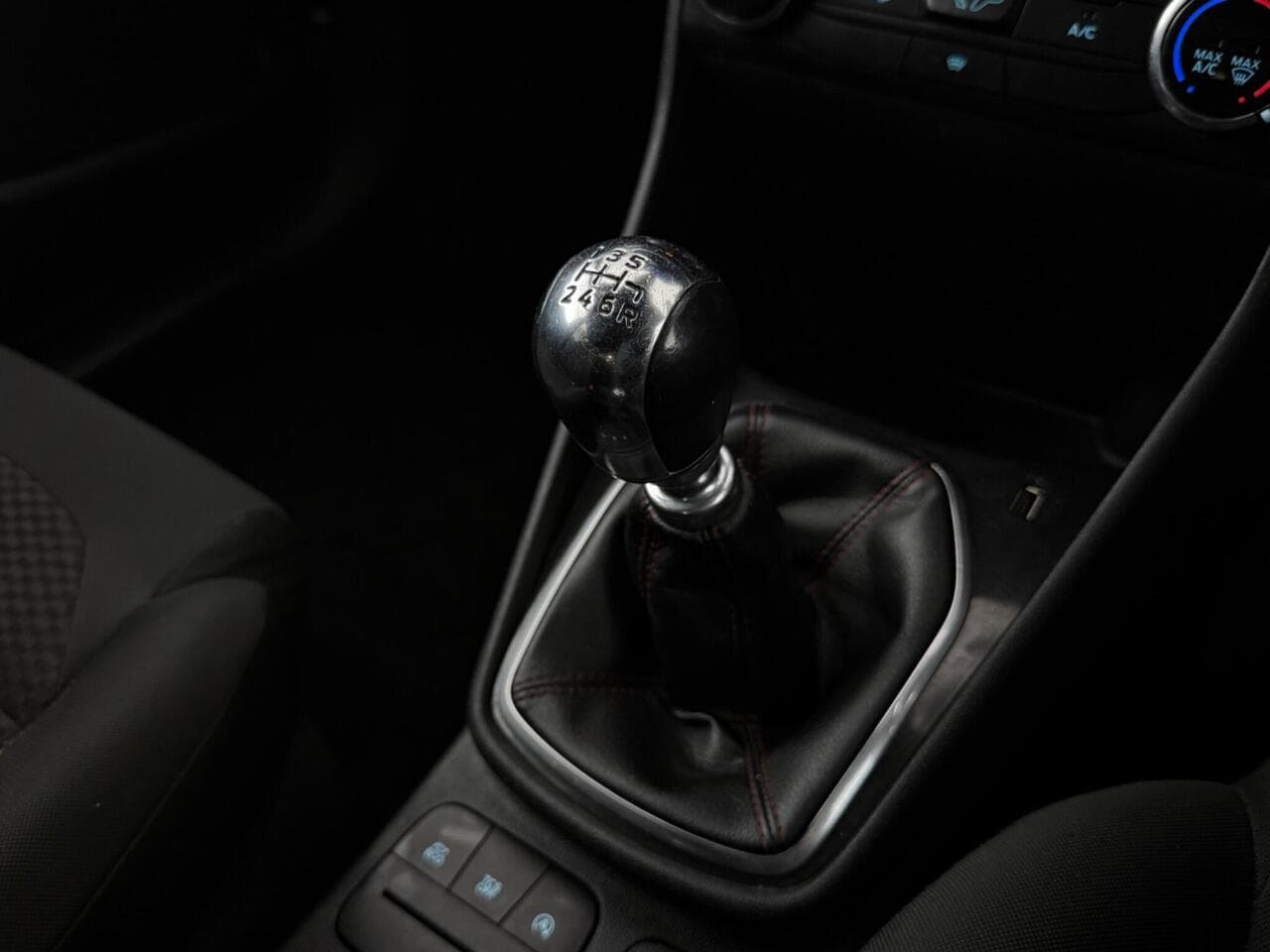 Ford Fiesta thumbnail Interior Front