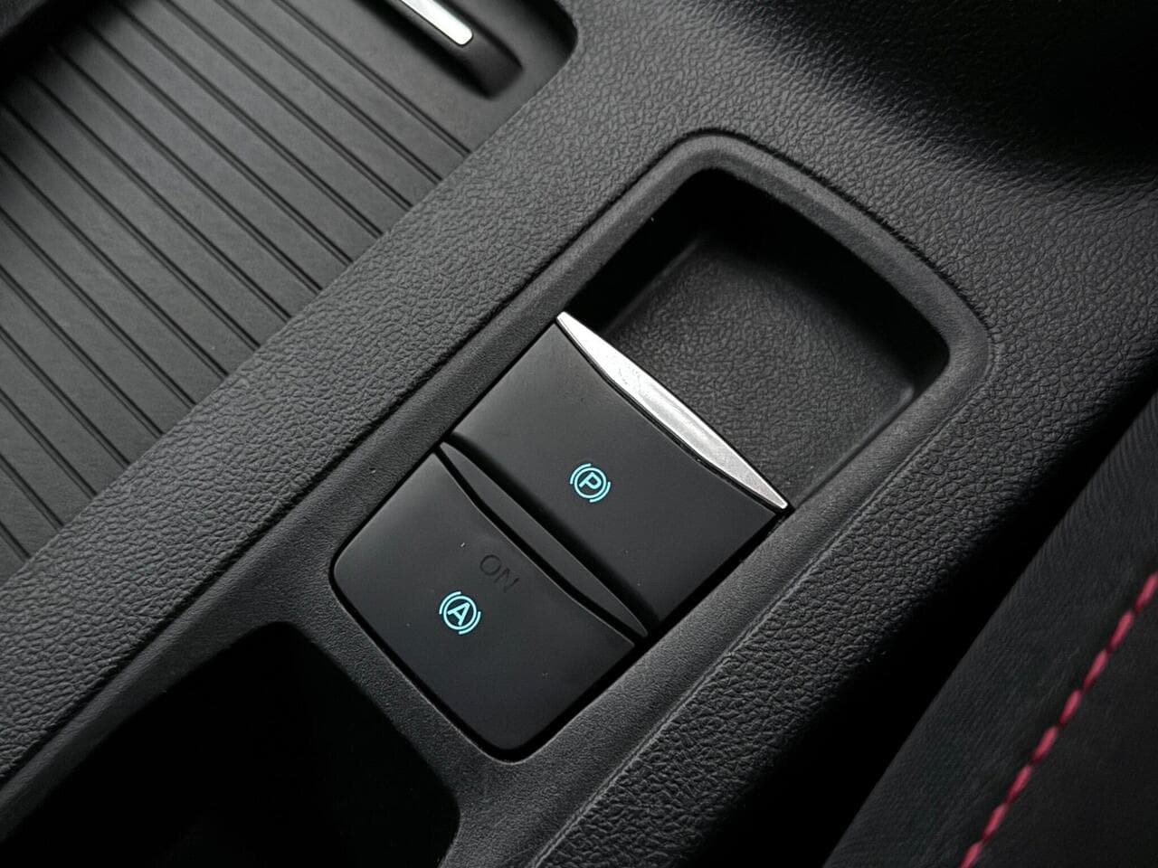 Ford Focus thumbnail Misc Controls