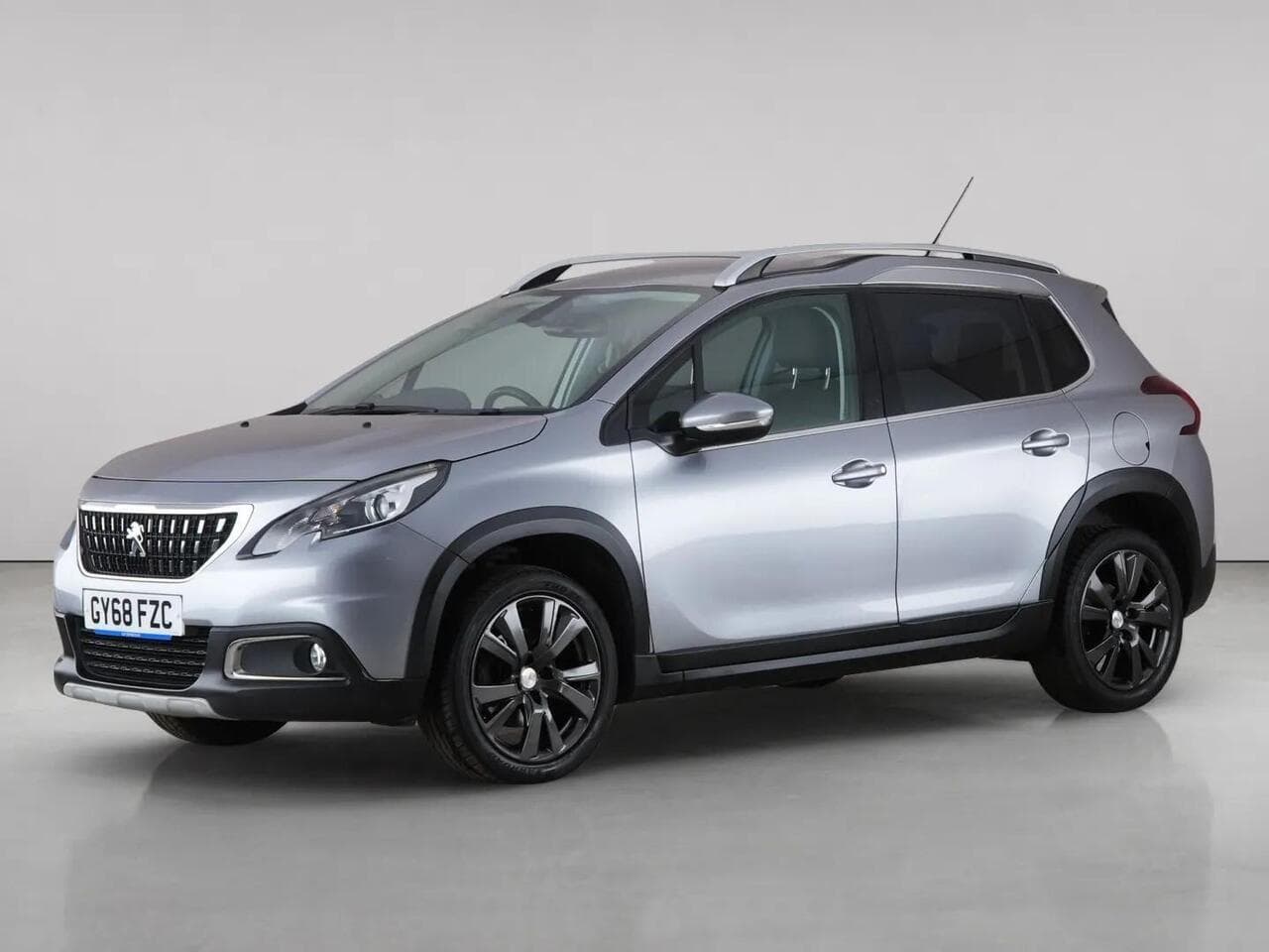 Peugeot 2008 thumbnail Front Left