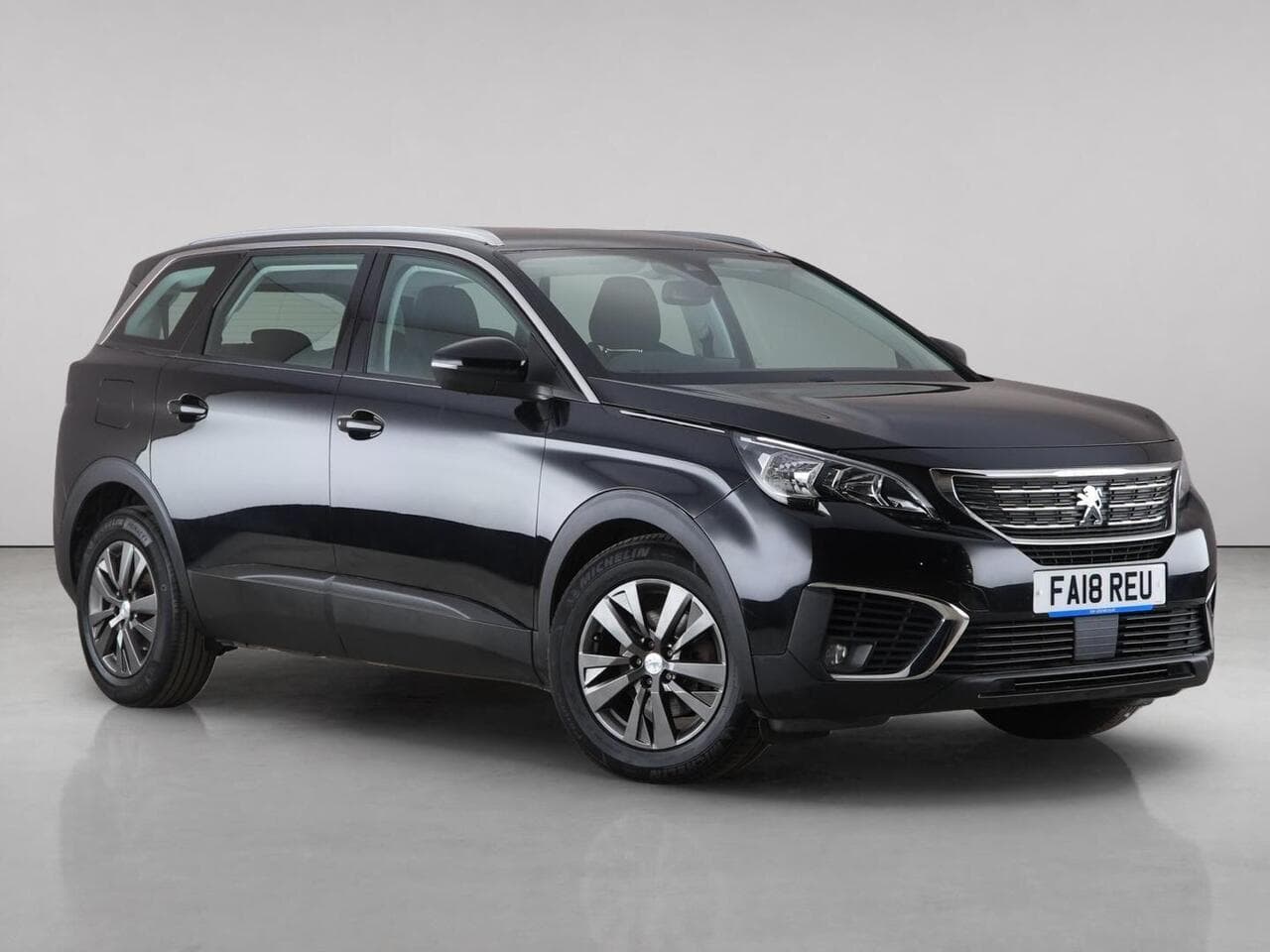 Peugeot 5008 - Peugeot 5008 1.2 PureTech Active Euro 6 (s/s) 5dr