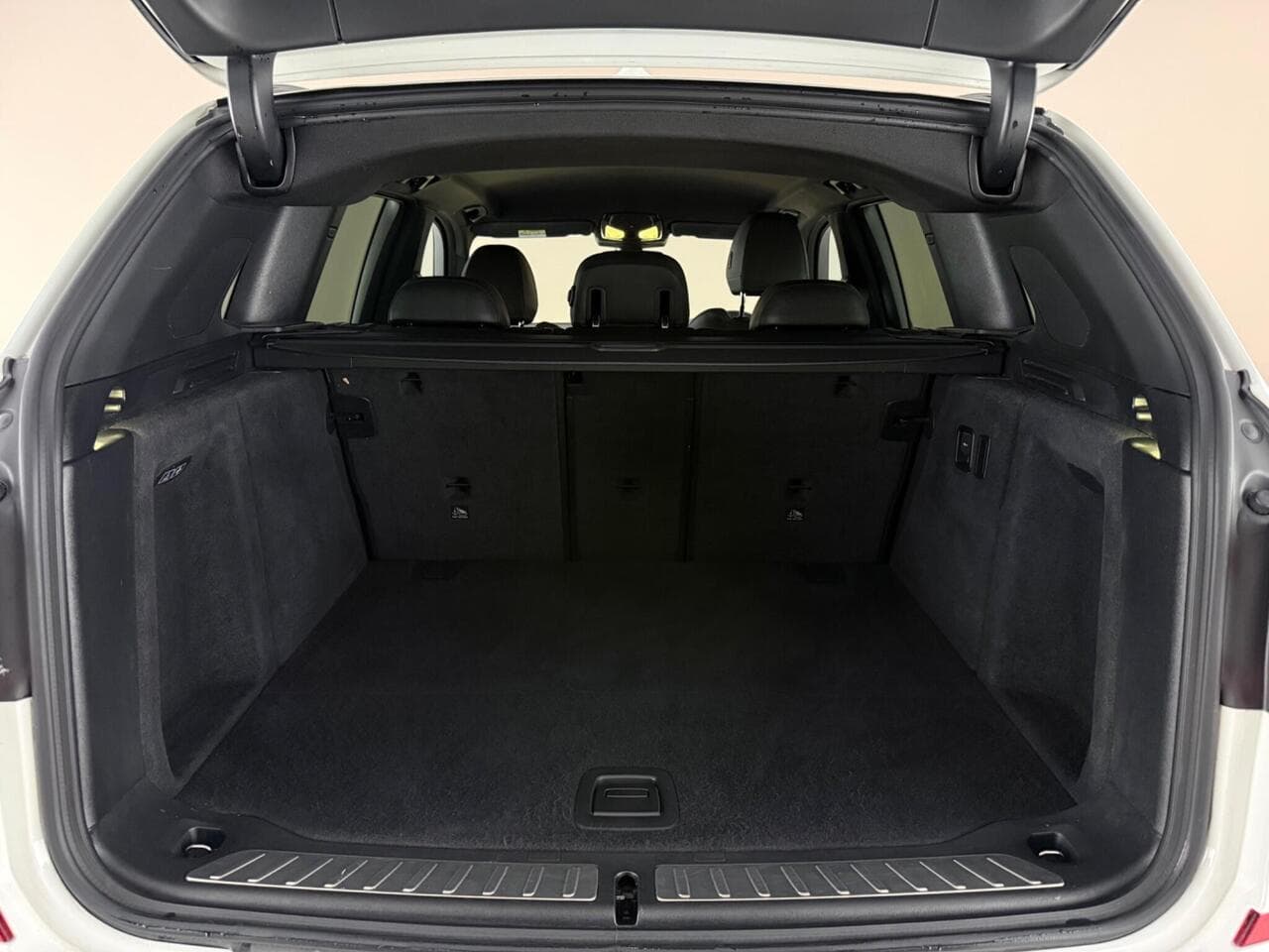 BMW X3 thumbnail Boot