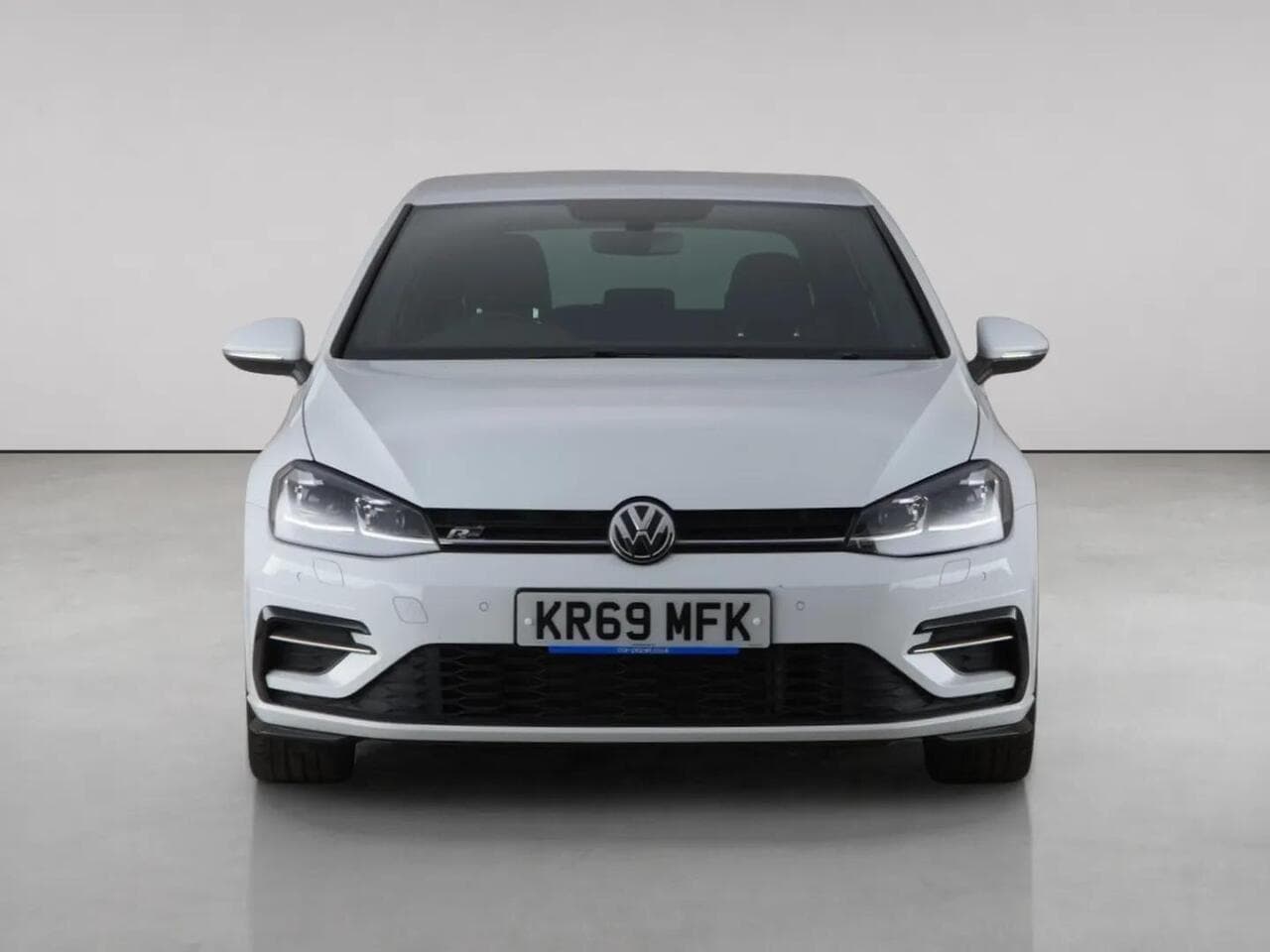 Volkswagen Golf thumbnail Front