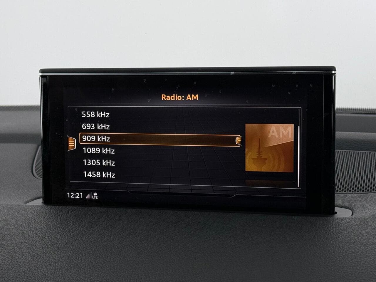 Audi Q7 thumbnail Infotainment System