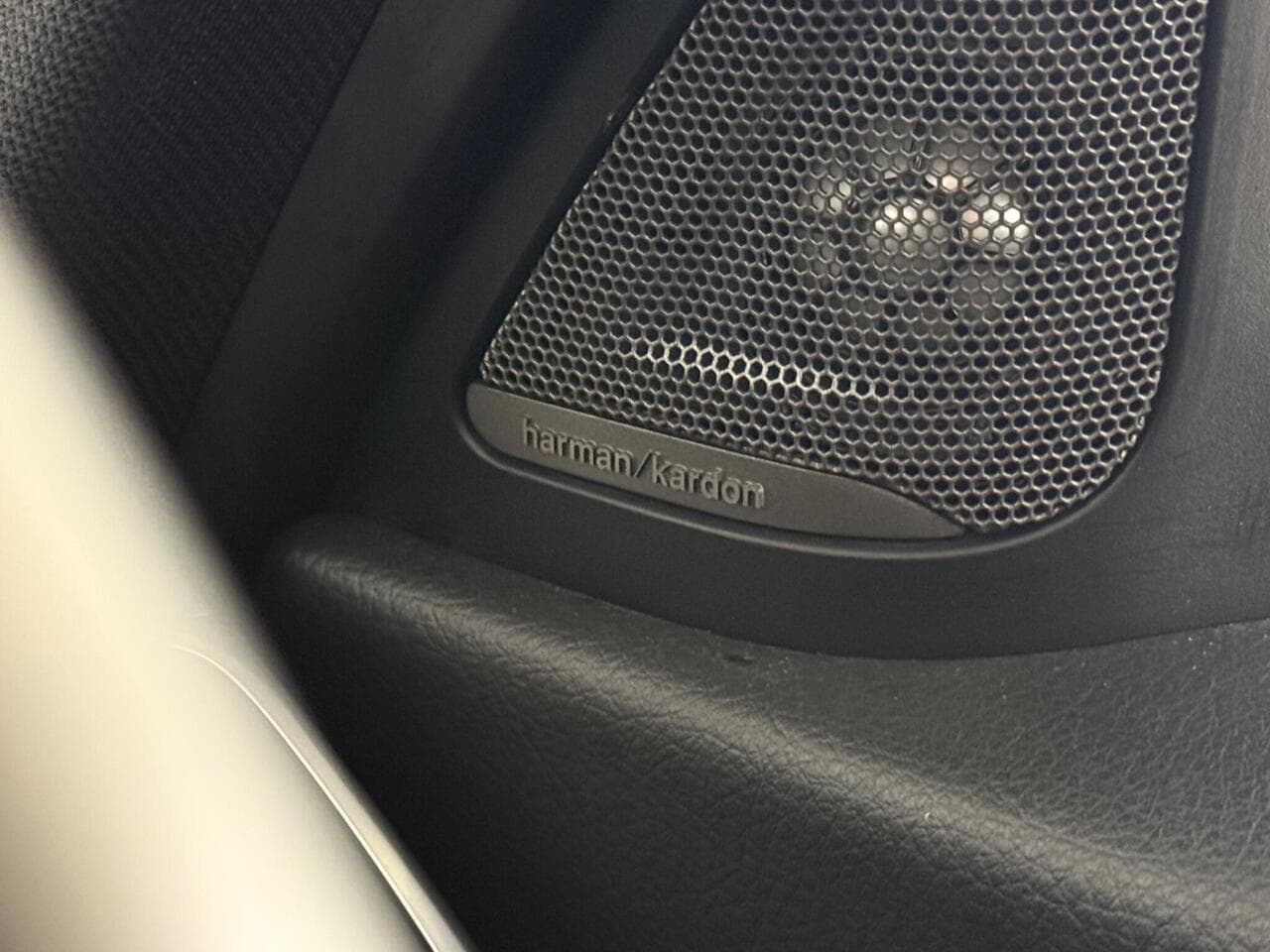 BMW 3 Series thumbnail Misc Controls