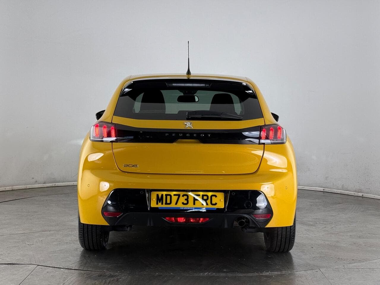 Peugeot 208 thumbnail Rear