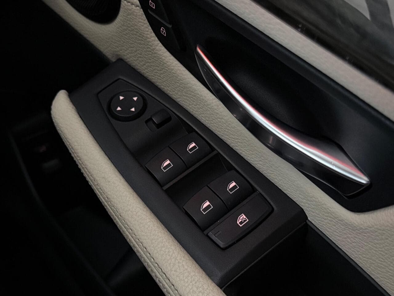 BMW 2 Series Gran Tourer thumbnail Misc Controls