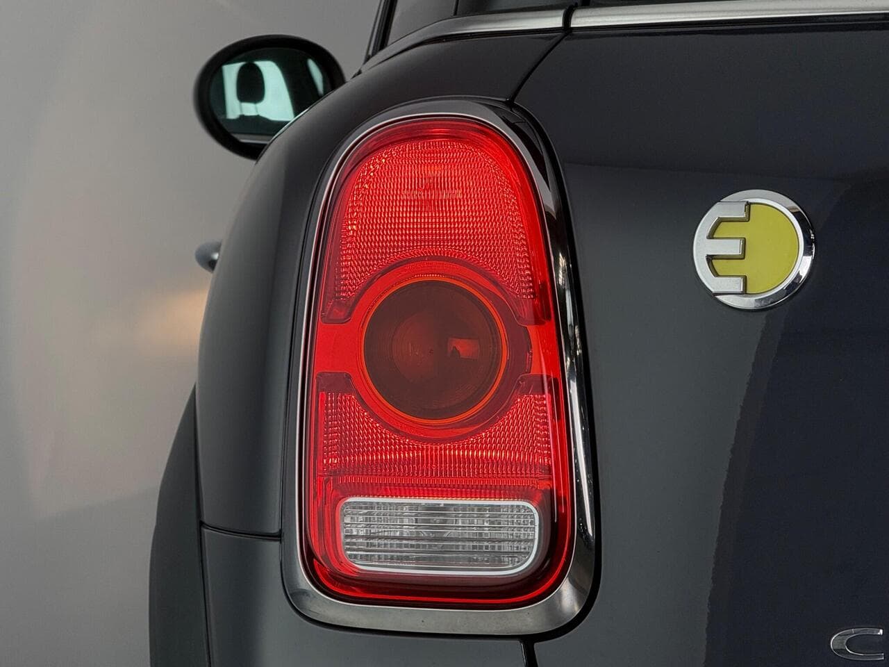 MINI Countryman thumbnail Lights Rear