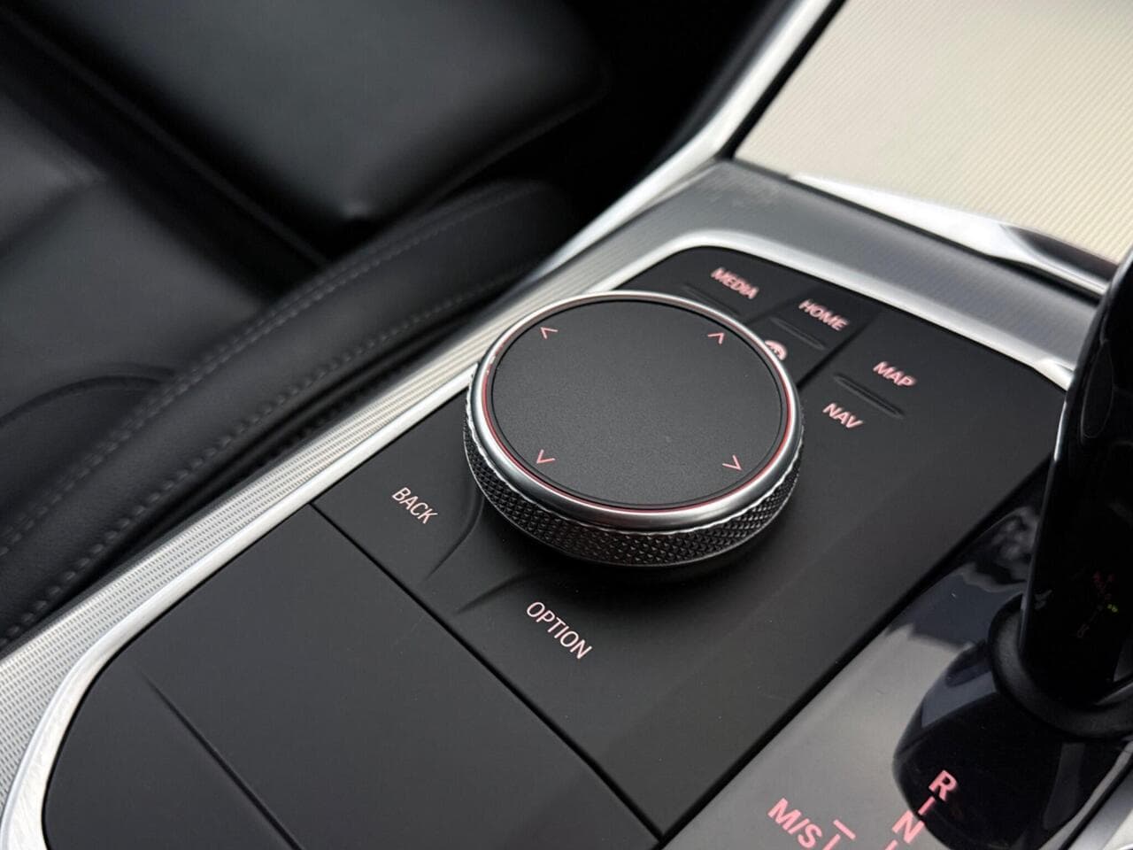 BMW 3 Series thumbnail Misc Controls