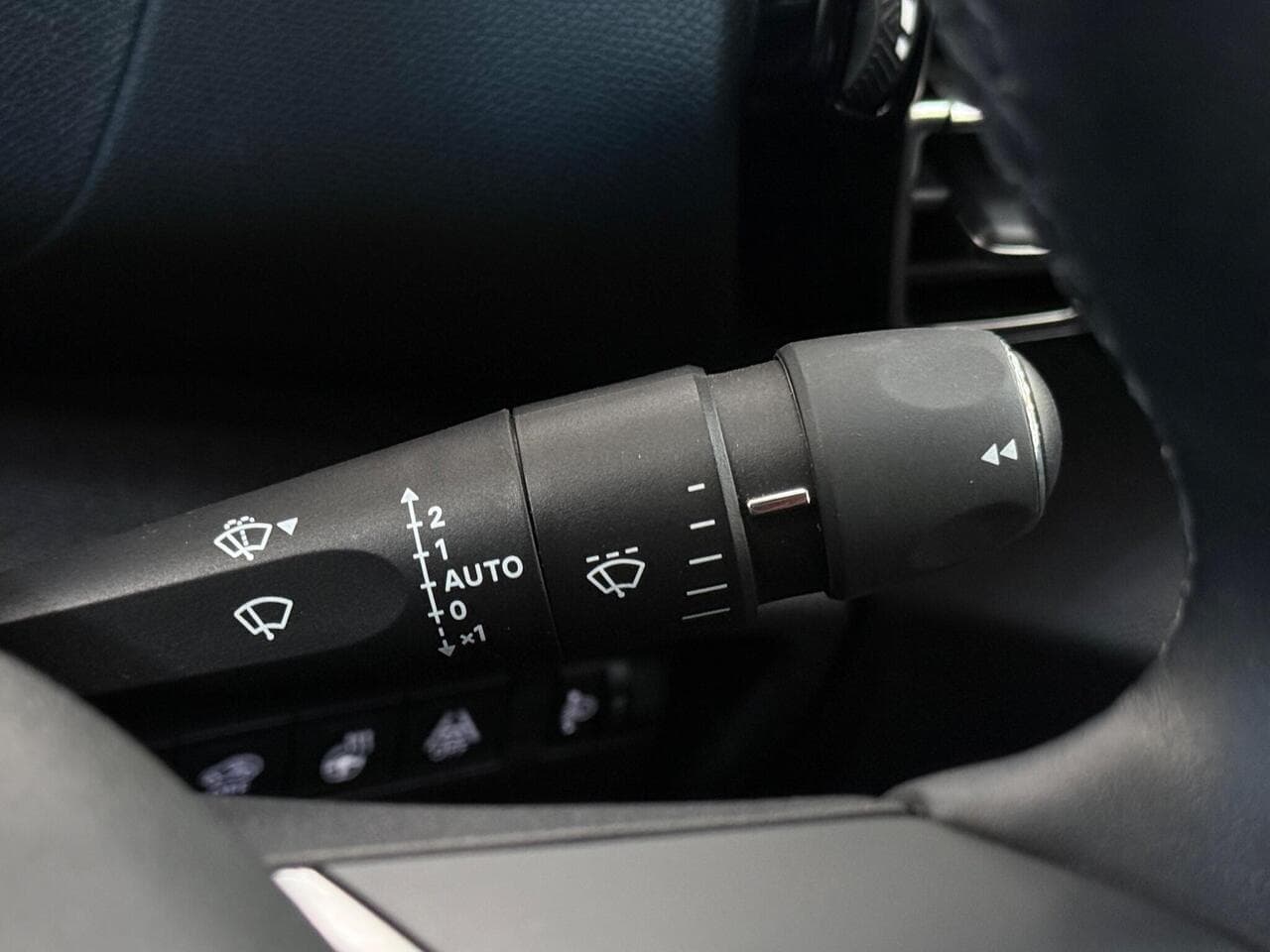 Citroen C4 thumbnail Misc Controls