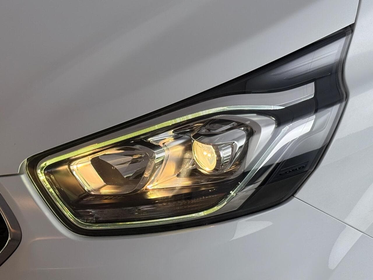 Ford Transit Custom thumbnail Lights Front