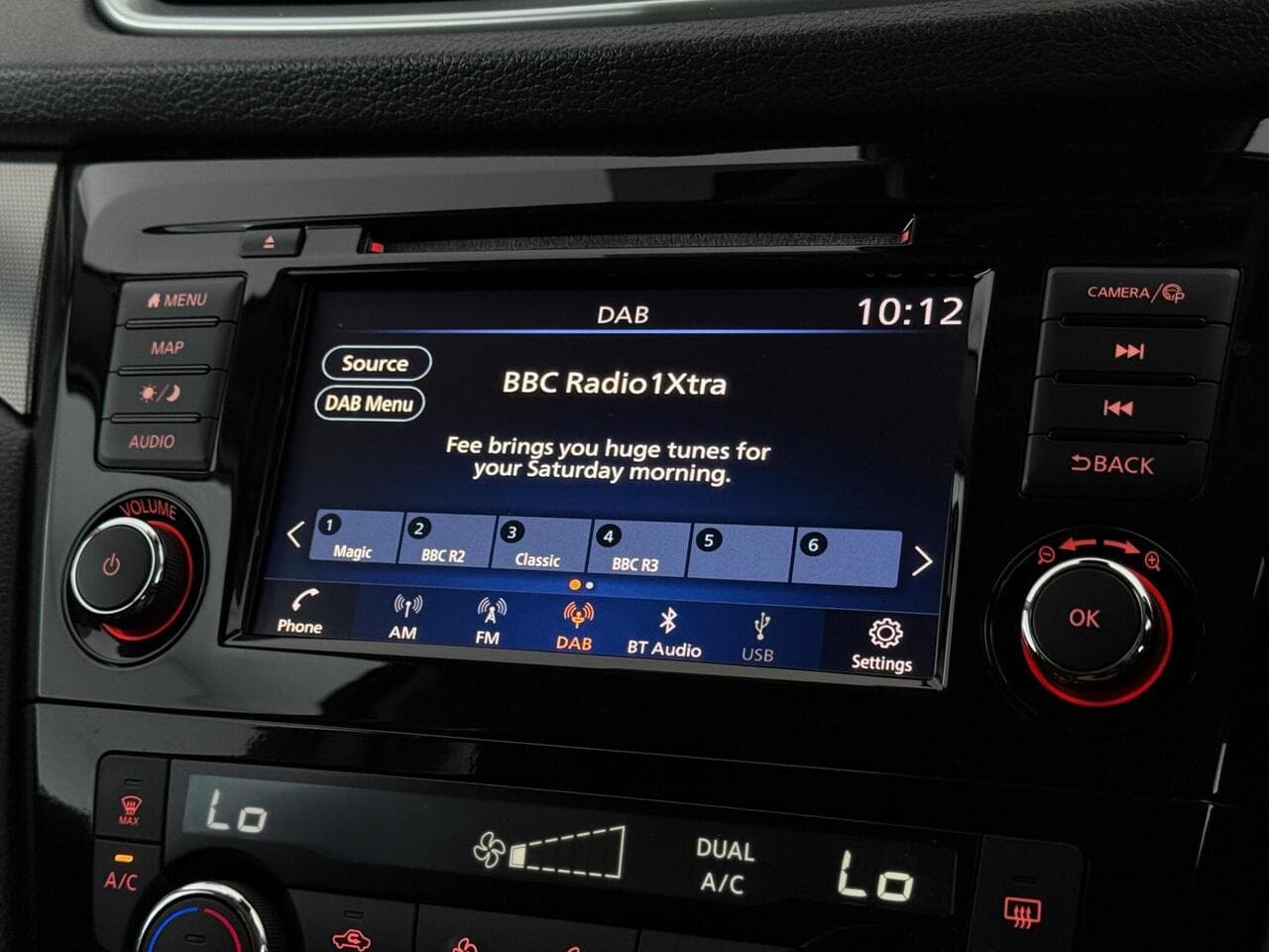 Nissan Qashqai thumbnail Infotainment System
