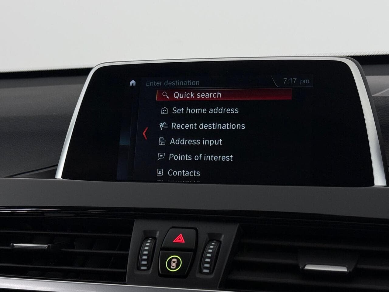 BMW X1 thumbnail Infotainment System