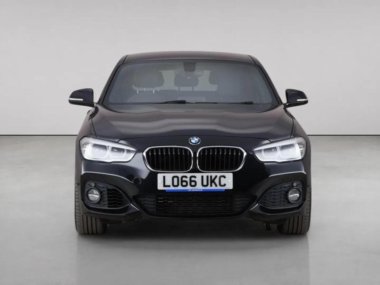 BMW 1 Series thumbnail Front