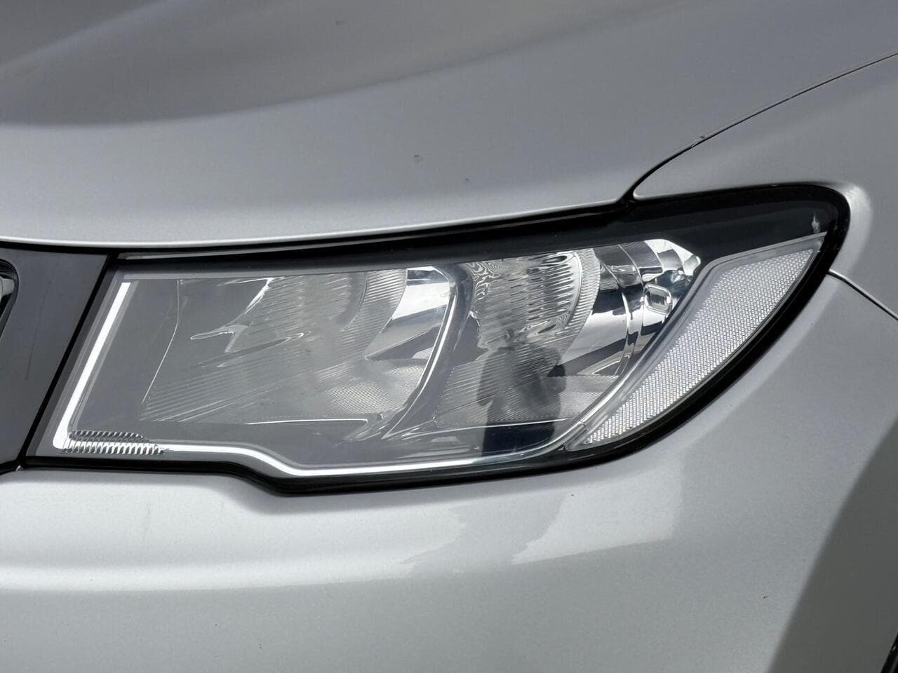 Jeep Compass thumbnail Lights Front