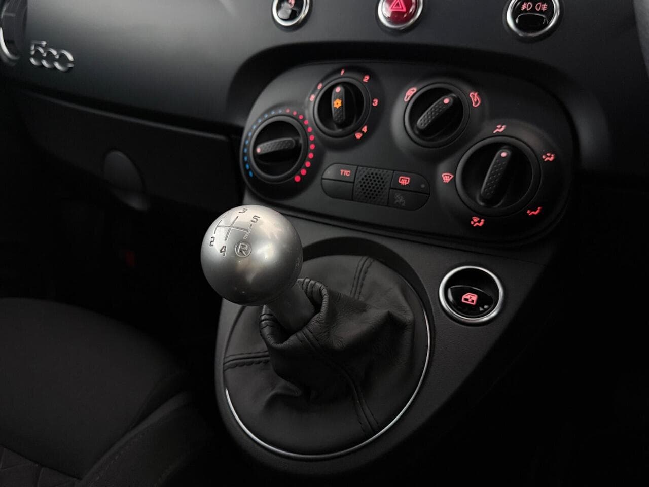 Abarth 595 thumbnail Interior Front