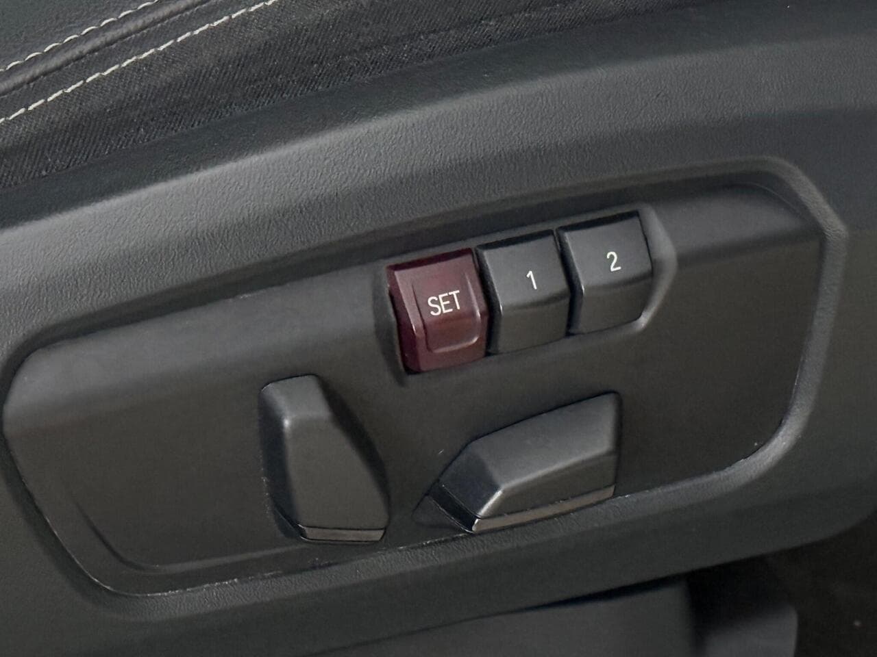 BMW X1 thumbnail Misc Controls