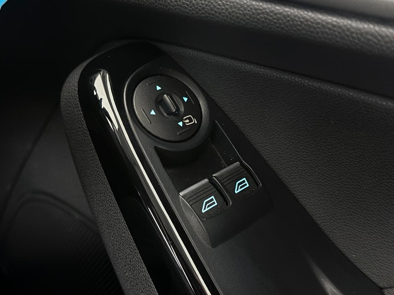 Ford Fiesta thumbnail Misc Controls