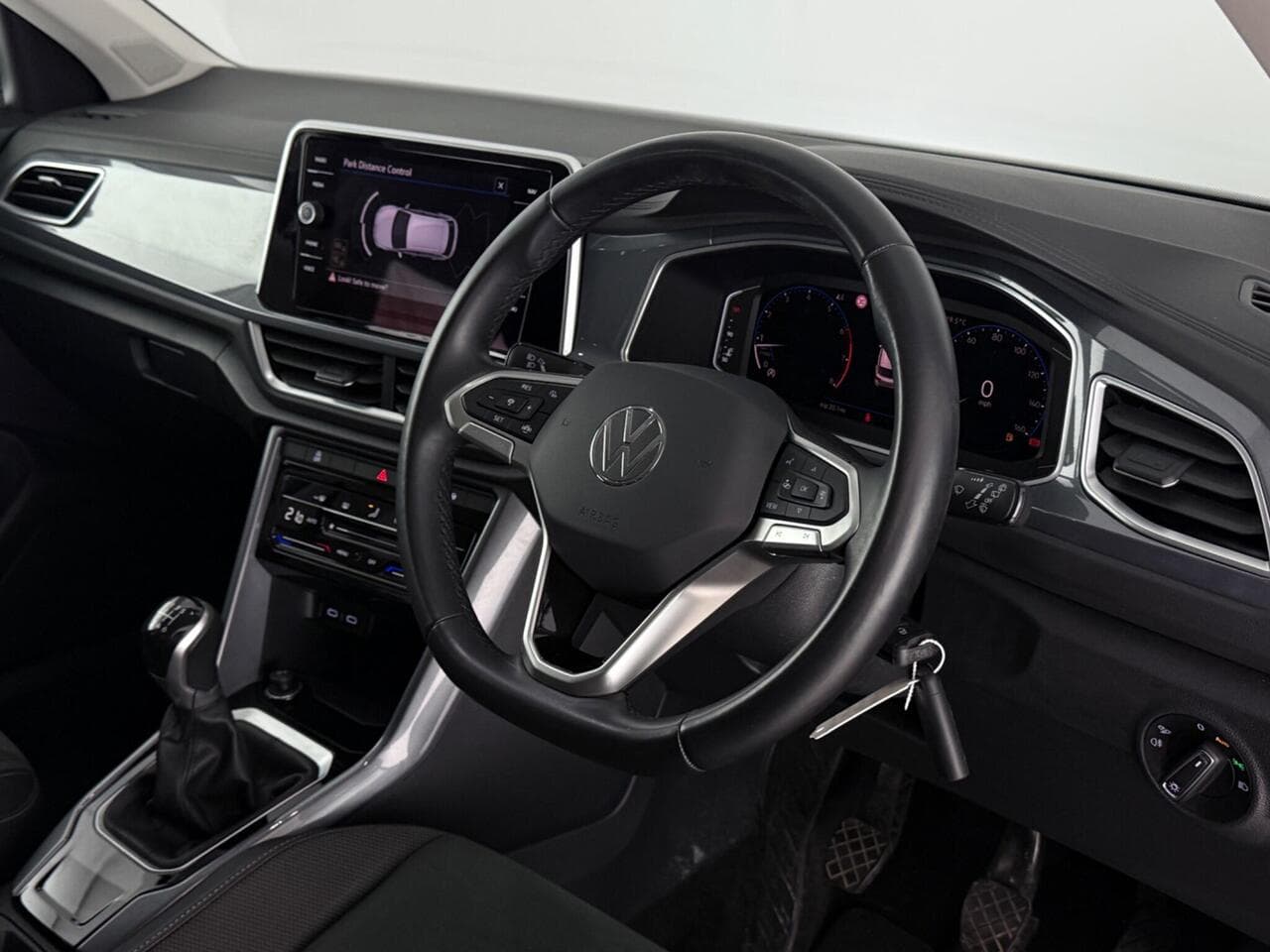 Volkswagen T-Roc thumbnail Steering Wheel