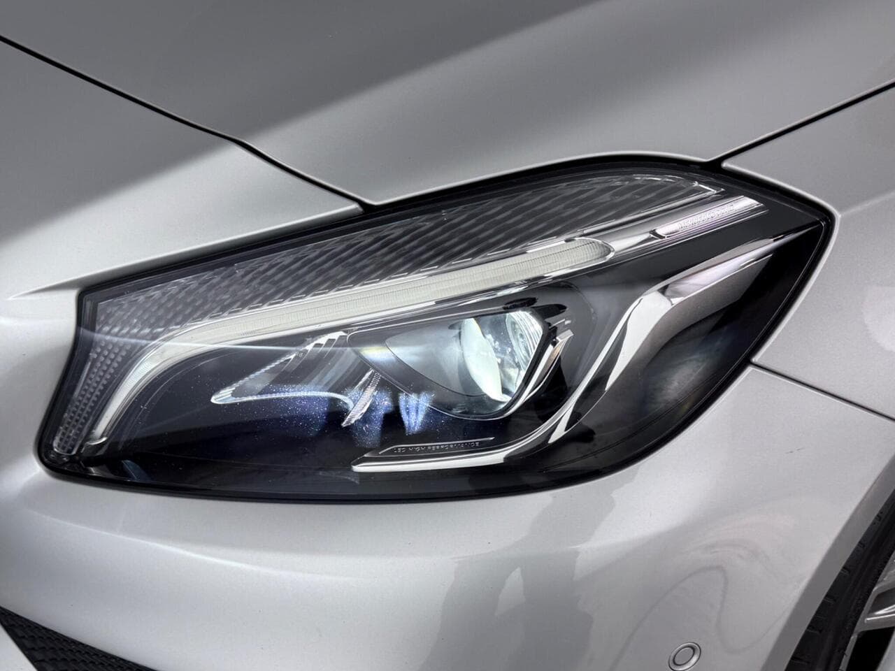 Mercedes-Benz A Class thumbnail Lights Front