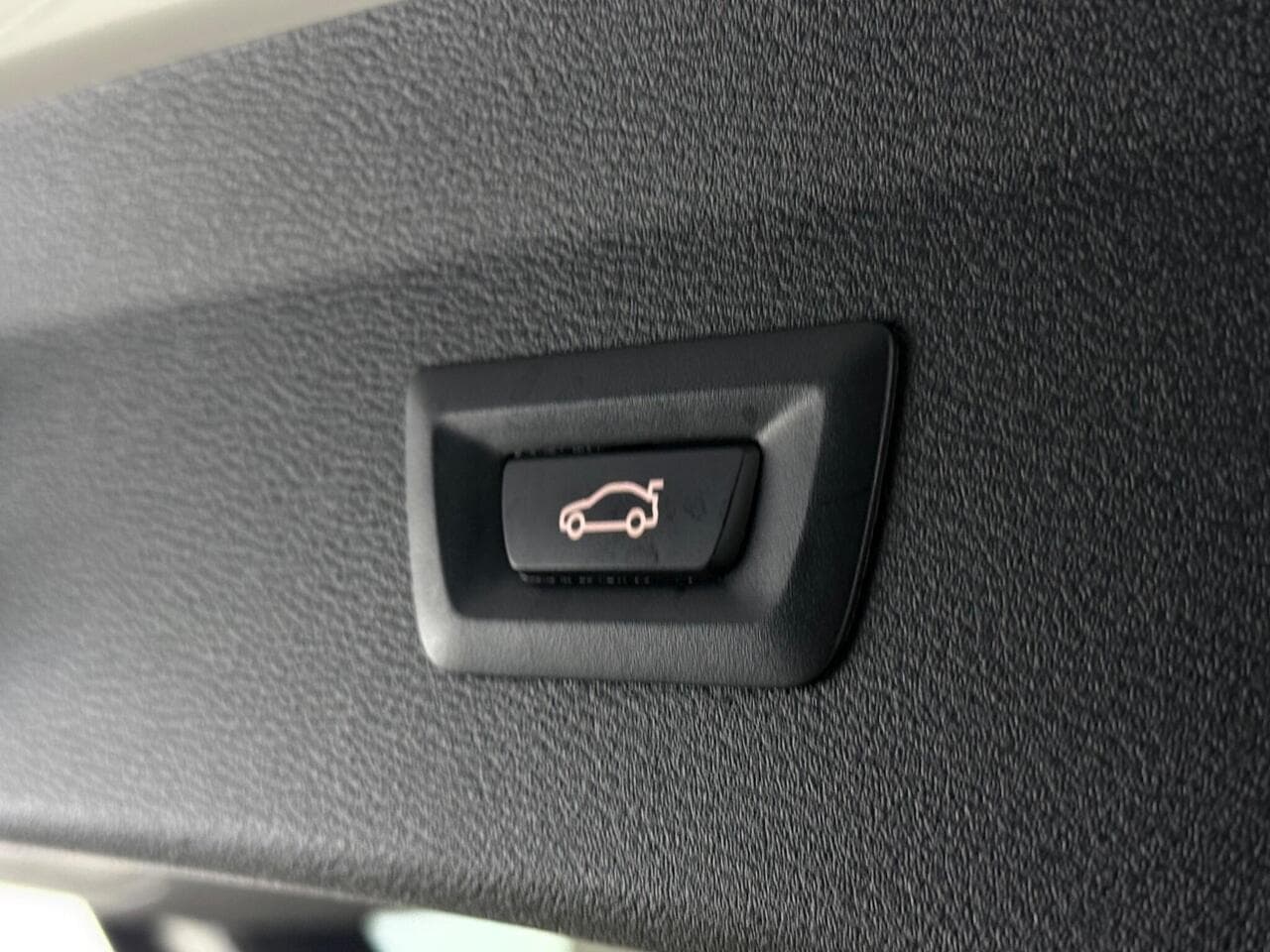 BMW X1 thumbnail Misc Controls