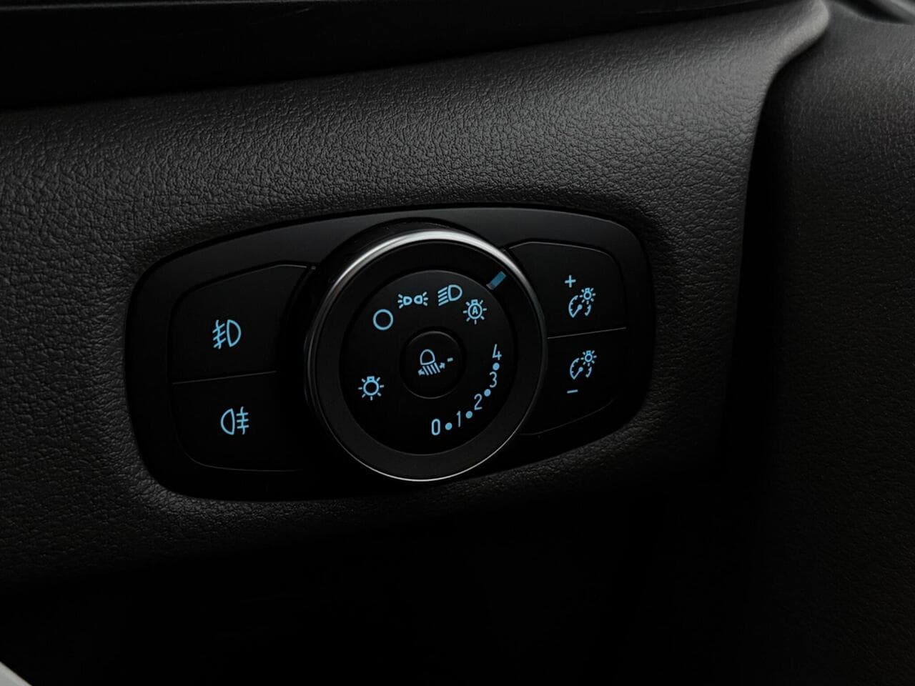 Ford Transit Custom thumbnail Misc Controls