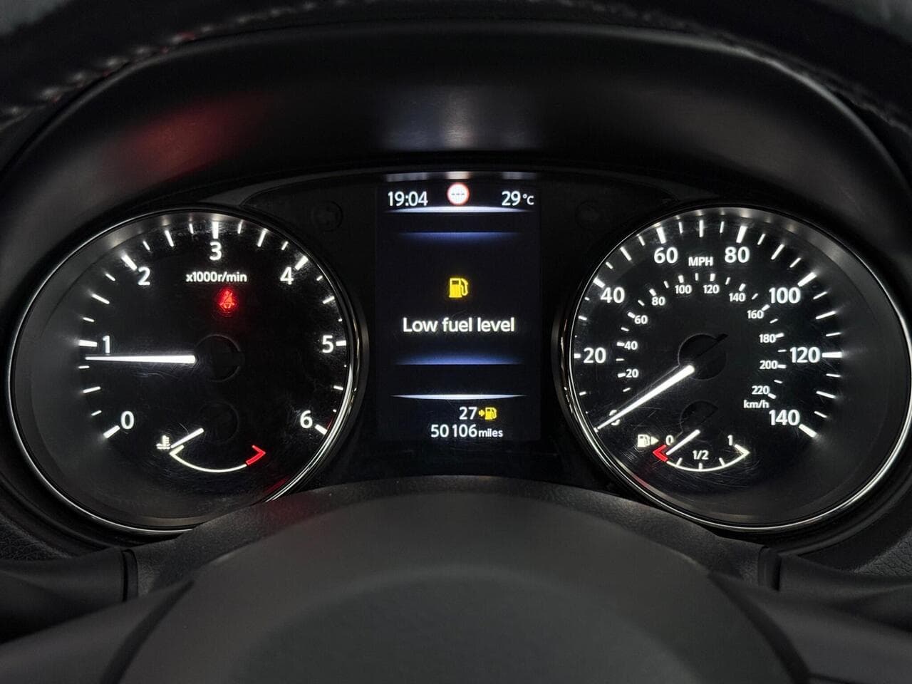 Nissan X-Trail thumbnail Driver Instruments