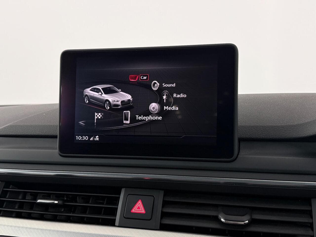 Audi A5 thumbnail Infotainment System