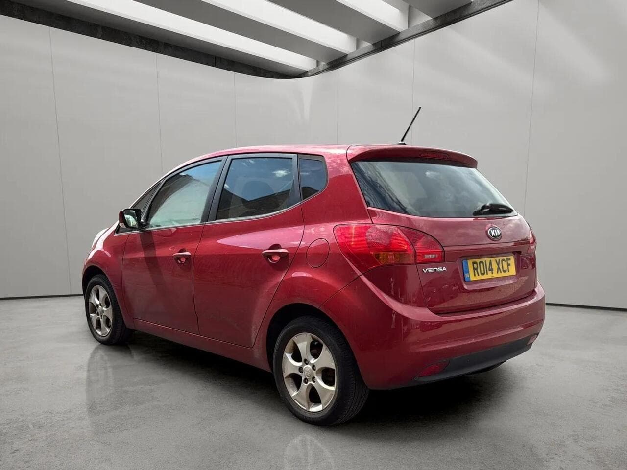 Kia Venga thumbnail Rear Left