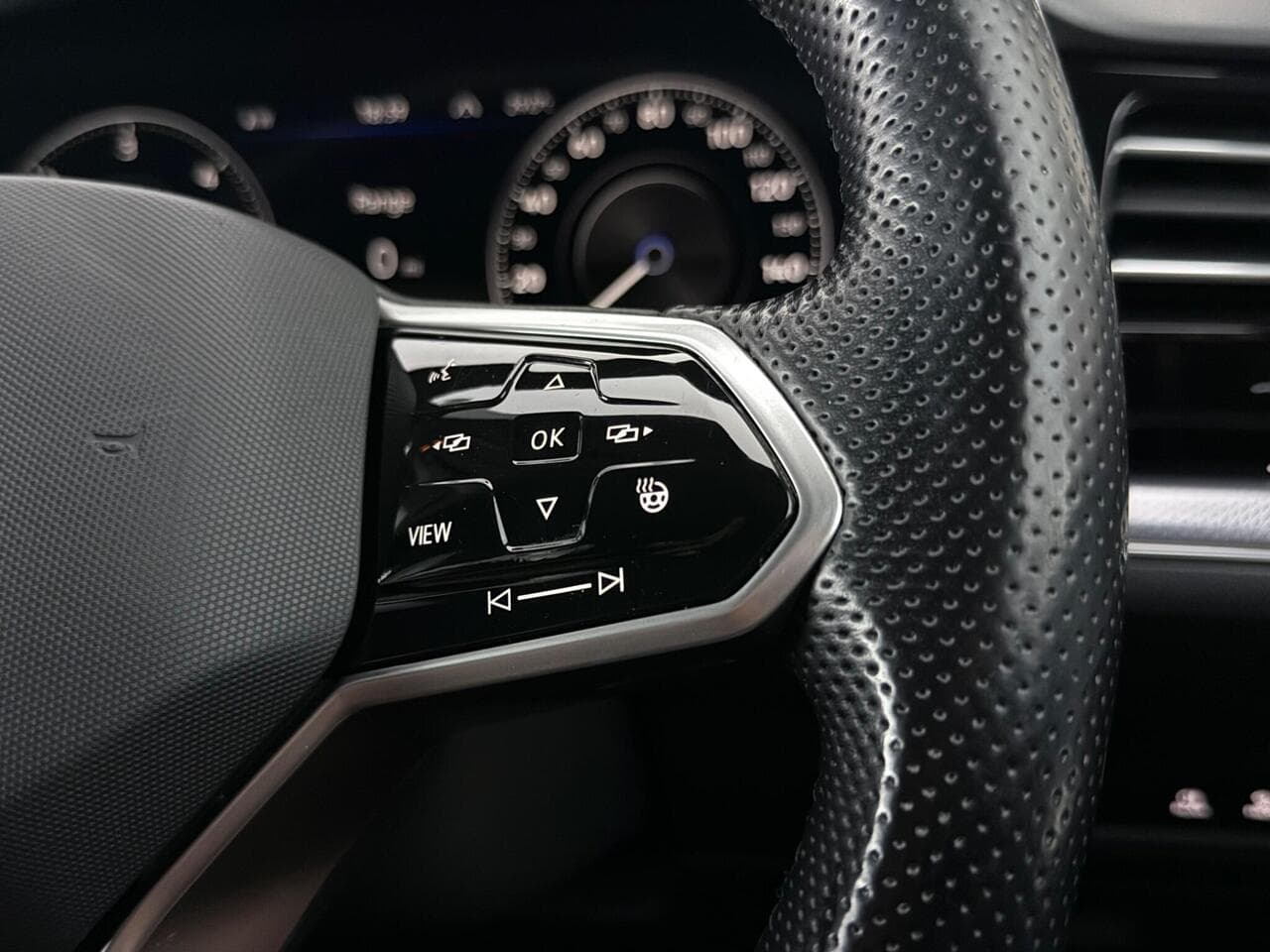 Volkswagen Touareg thumbnail Misc Controls