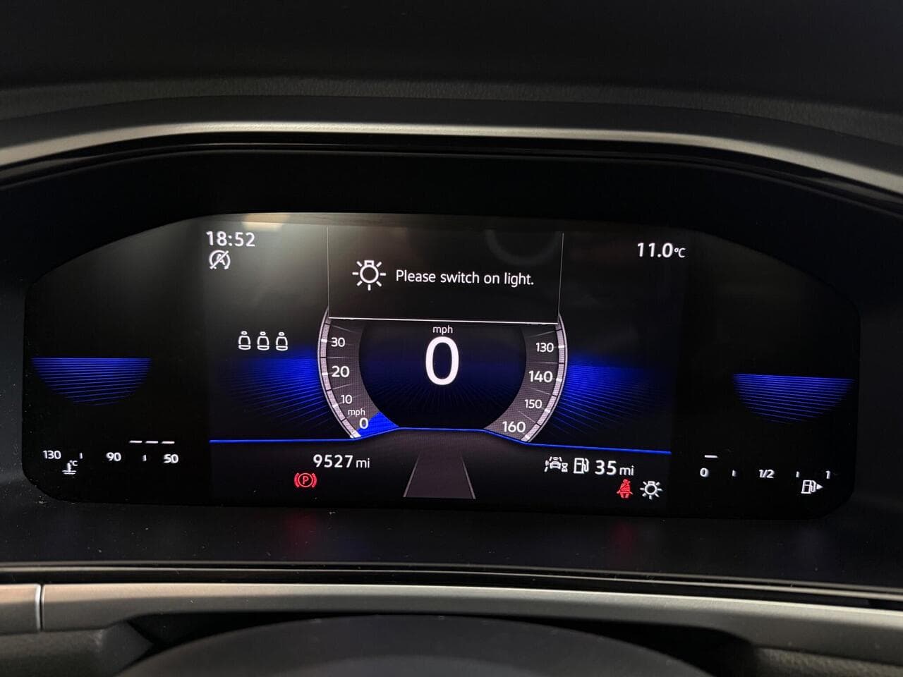 Volkswagen T-Roc thumbnail Driver Instruments