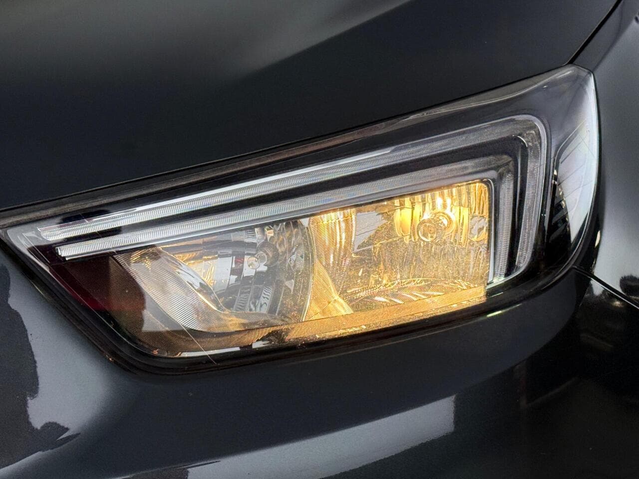 Vauxhall Mokka X thumbnail Lights Front