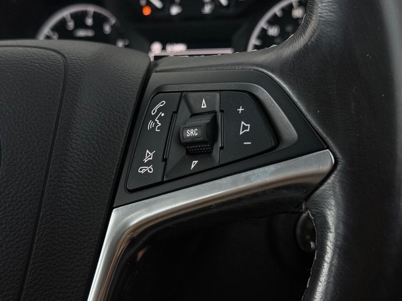 Vauxhall Mokka X thumbnail Misc Controls