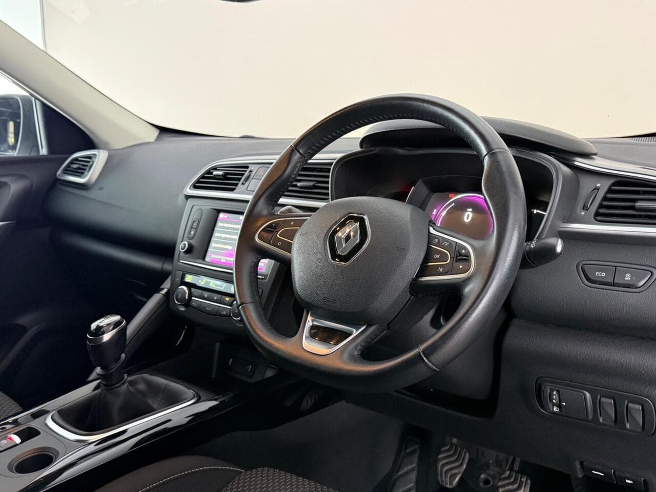 Renault Kadjar thumbnail Interior Front