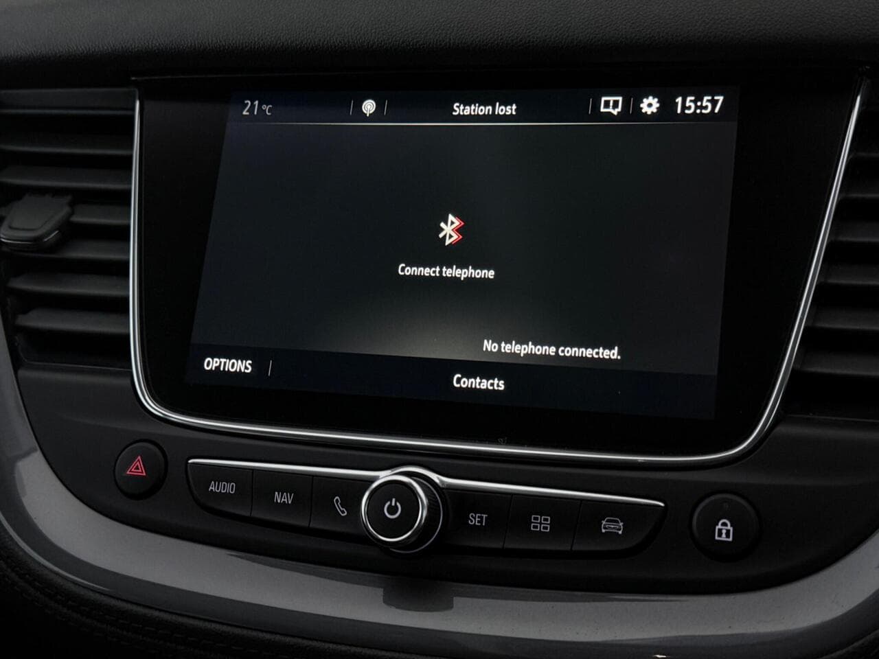 Vauxhall Grandland X thumbnail Infotainment System