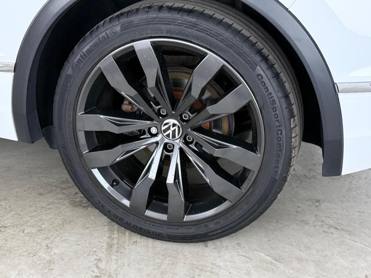 Volkswagen Tiguan thumbnail Wheel