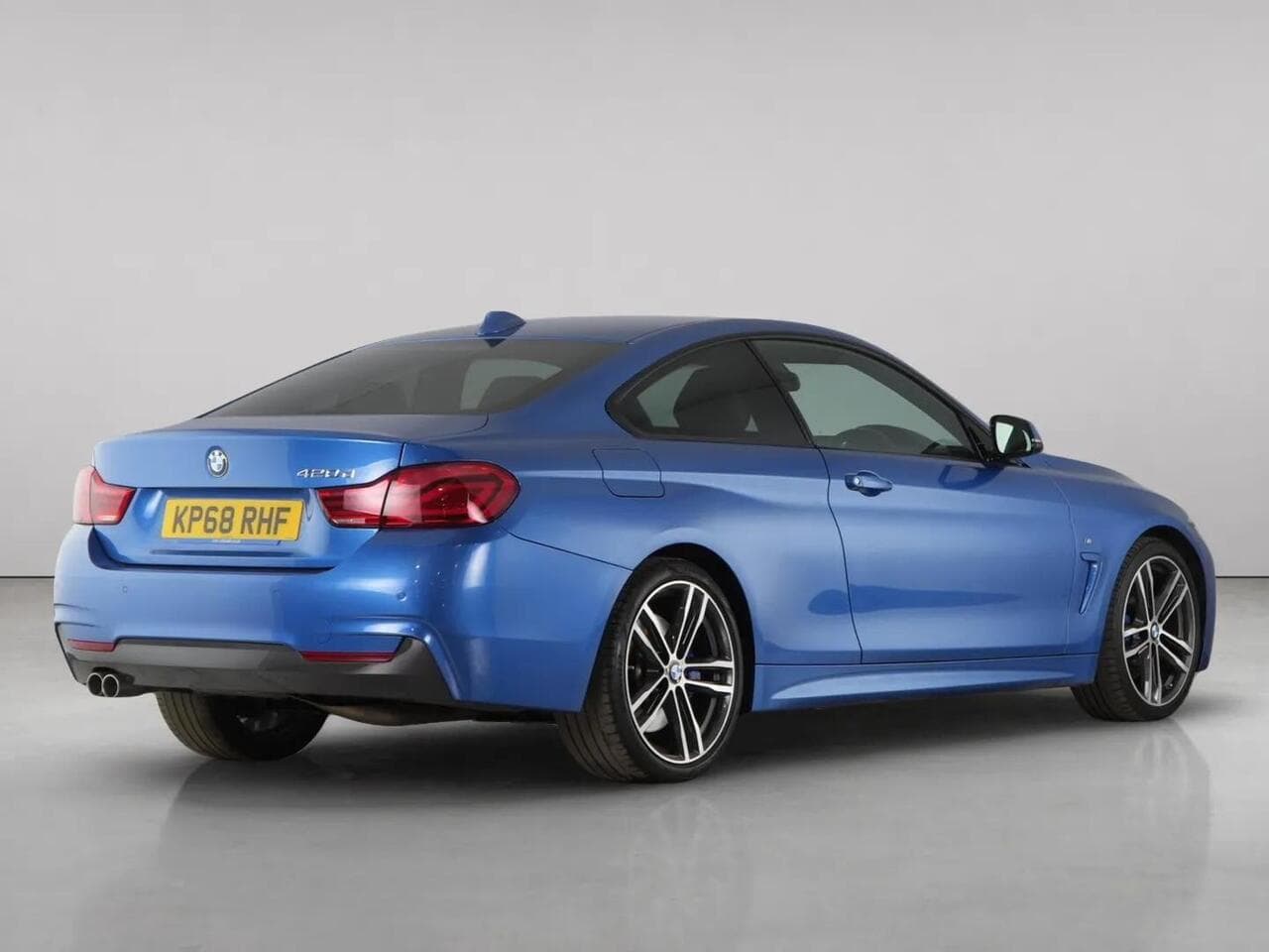BMW 4 Series thumbnail Rear Right