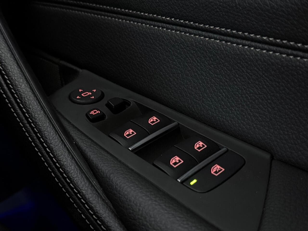 BMW 5 Series thumbnail Misc Controls