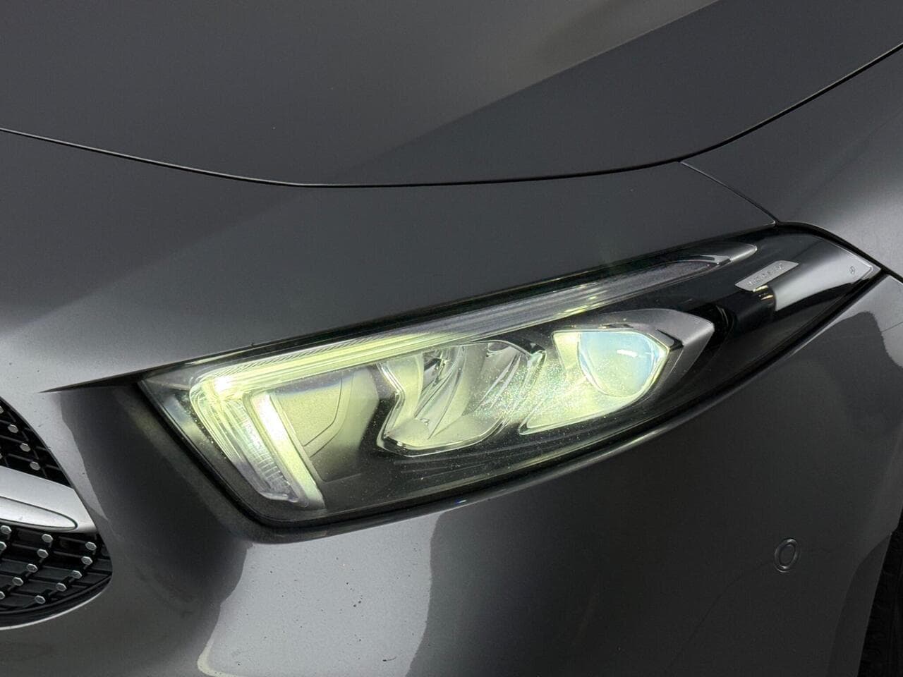 Mercedes-Benz A Class thumbnail Lights Front