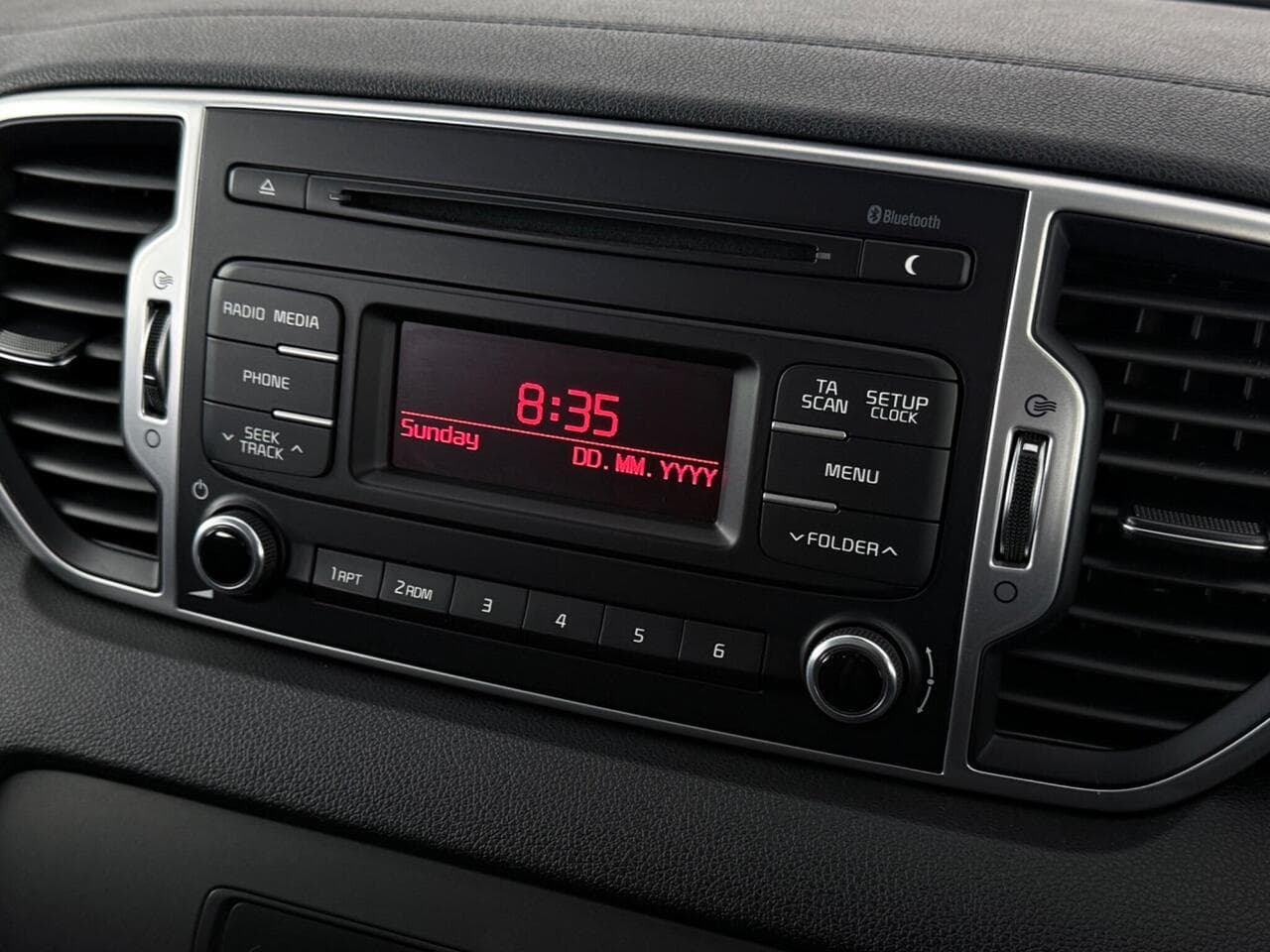 Kia Sportage thumbnail Infotainment System