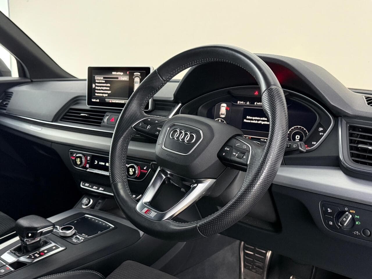 Audi Q5 thumbnail Interior Front