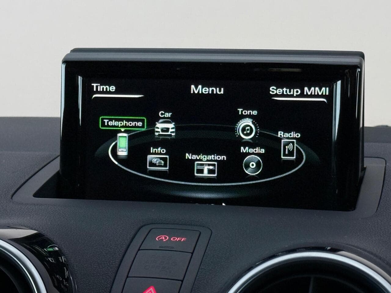 Audi S1 thumbnail Infotainment System