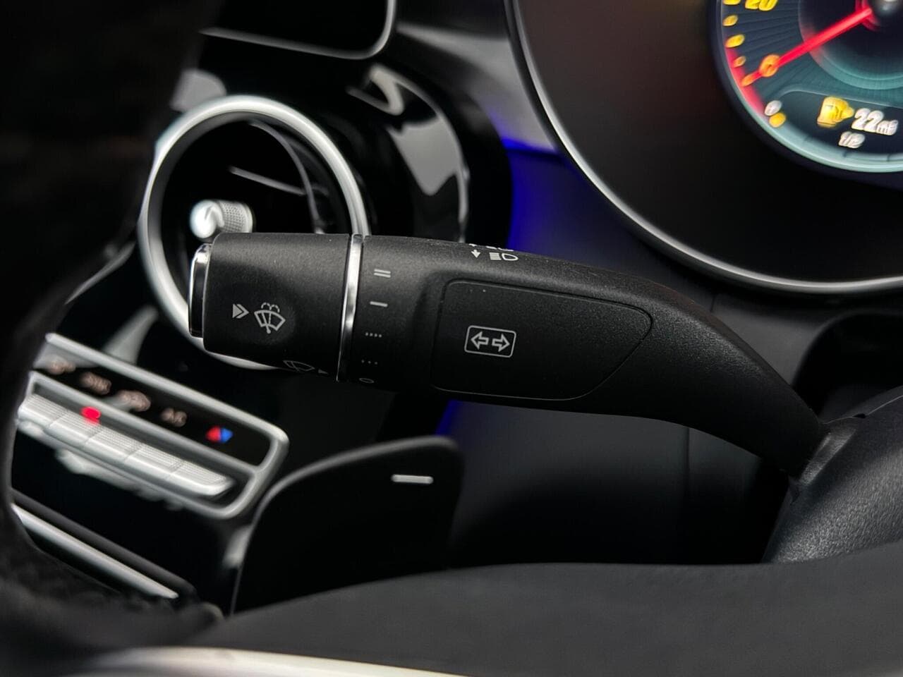 Mercedes-Benz C Class thumbnail Misc Controls
