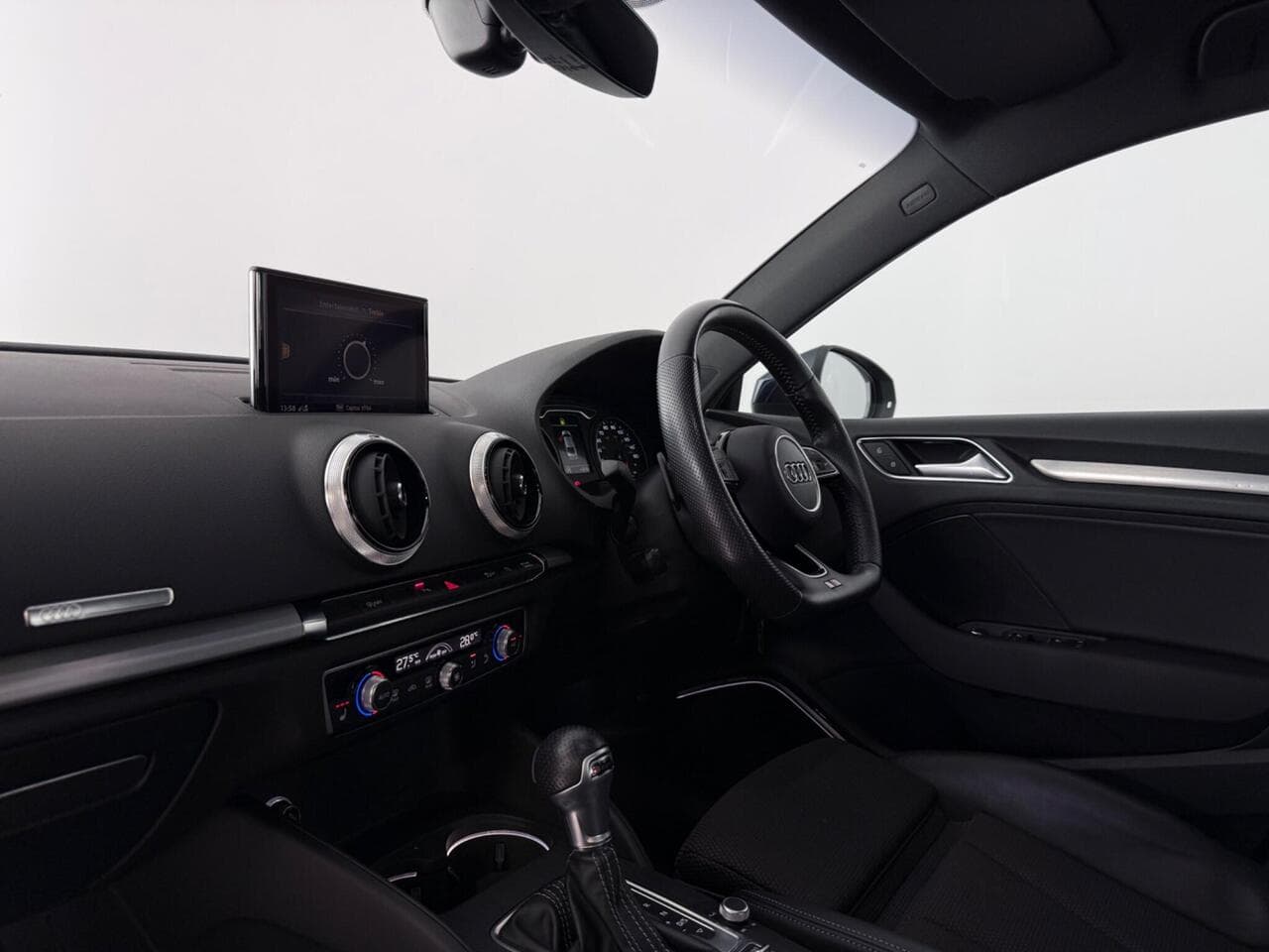 Audi A3 thumbnail Interior Front