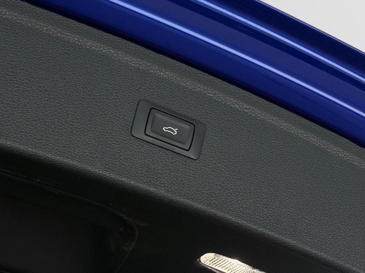 Audi Q5 thumbnail Misc Controls