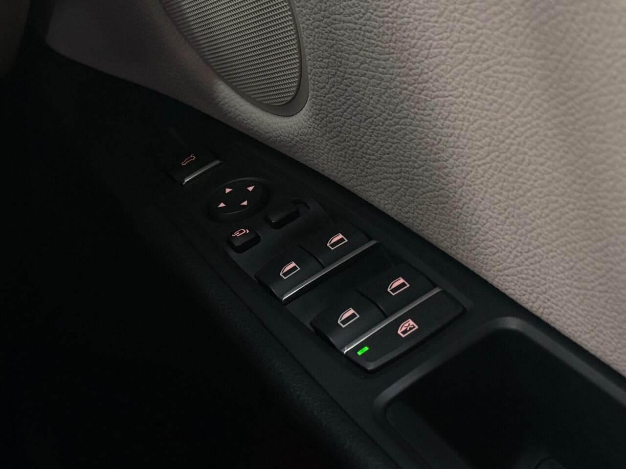 BMW X5 thumbnail Misc Controls