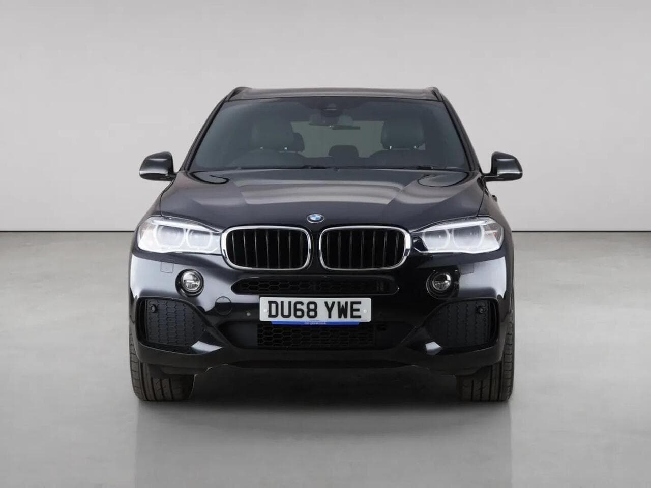 BMW X5 thumbnail Front