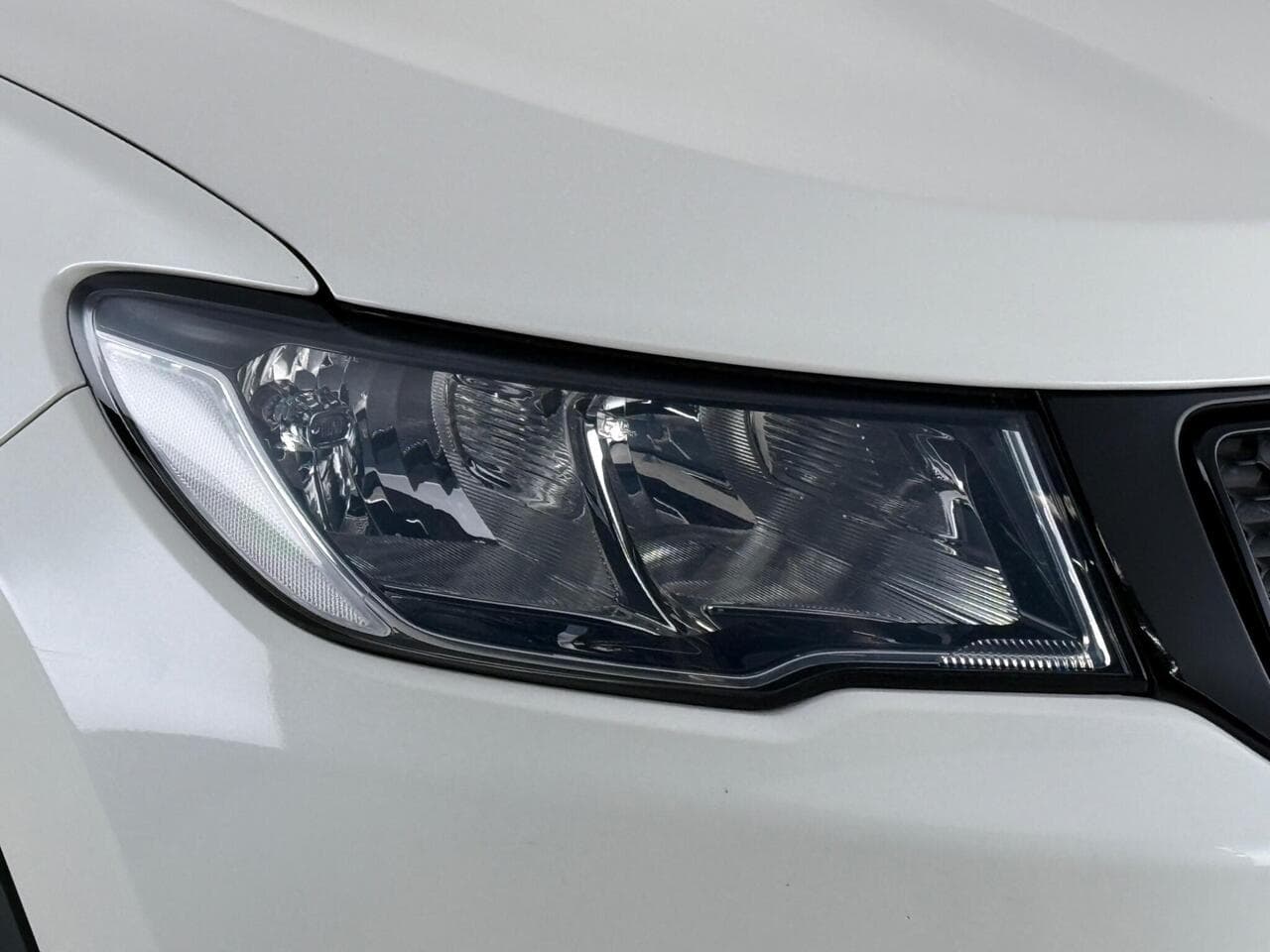 Jeep Compass thumbnail Lights Front