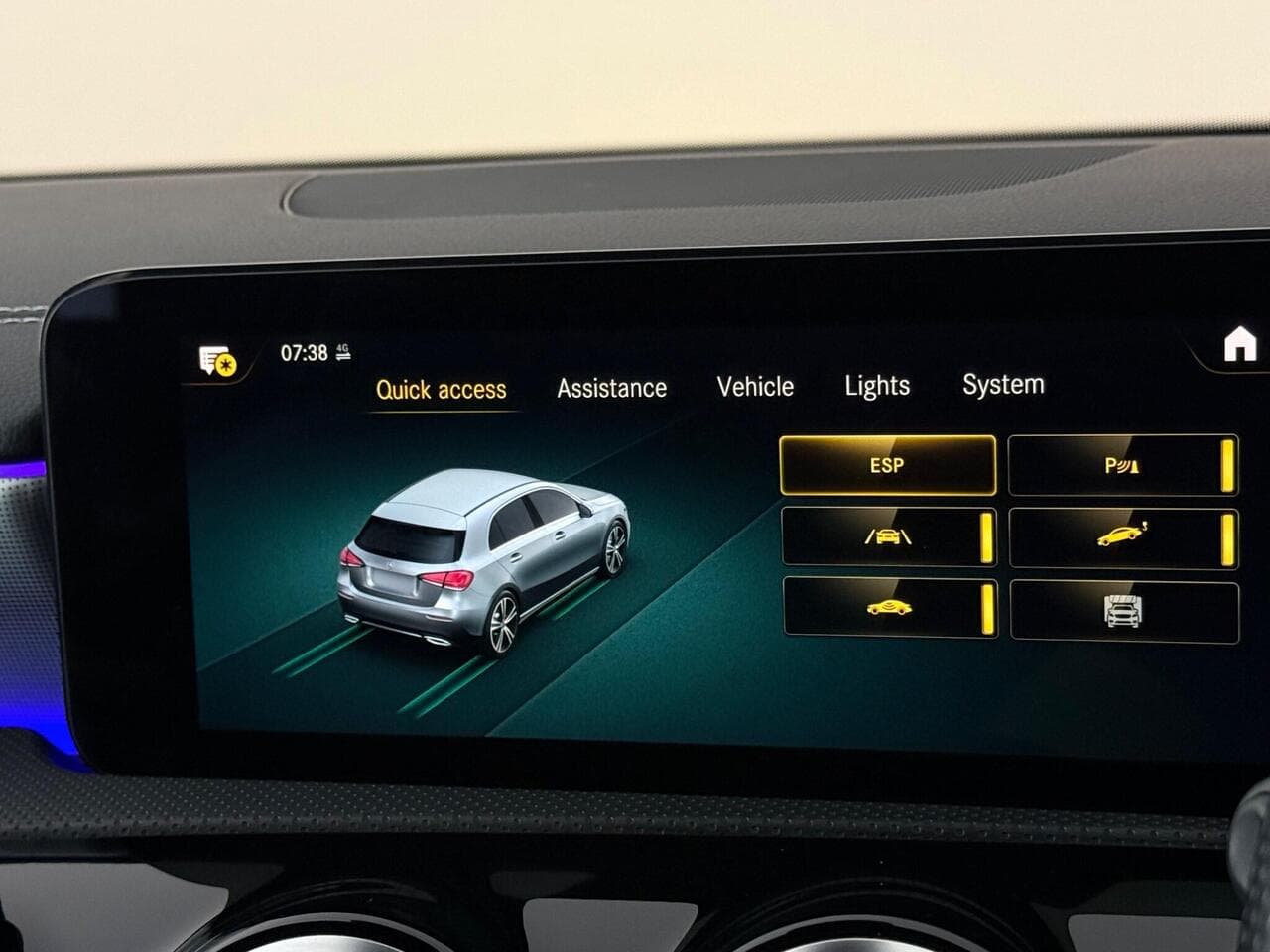 Mercedes-Benz A Class thumbnail Infotainment System